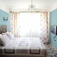 Deluxe Hotel Room 2